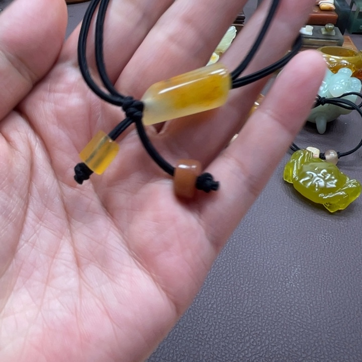 蛇纹石玉未镶嵌天然岫玉