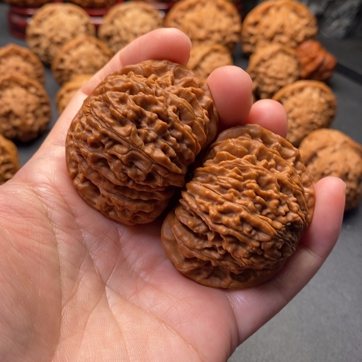 文玩核桃把件48.5尺磨盘楼