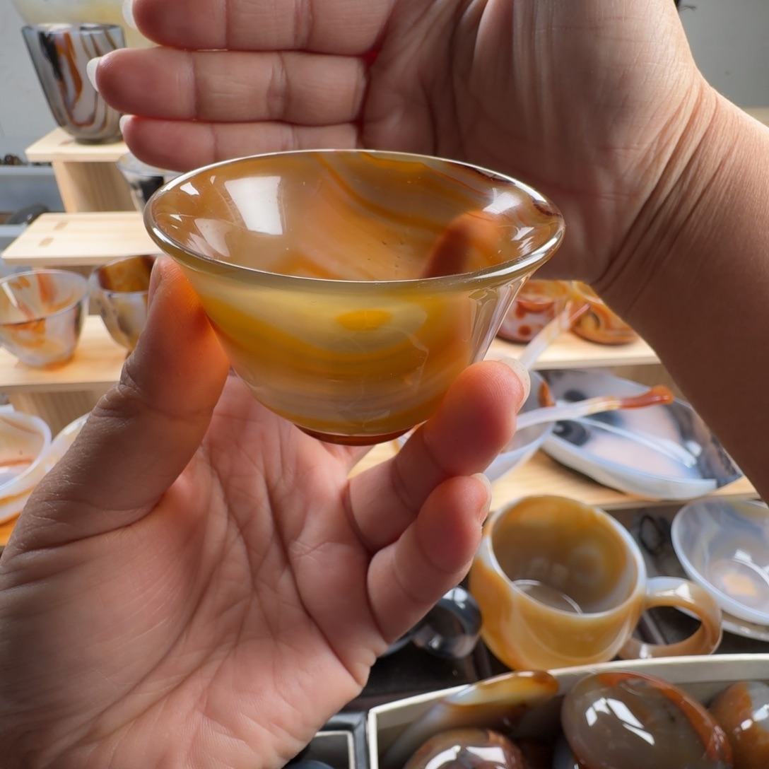 大***智玛瑙/玉髓未镶嵌茶杯