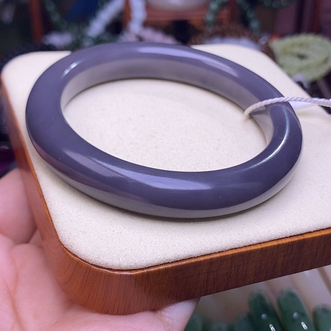 和田玉未镶嵌颈饰浓烟紫老矿料正圈手镯58.8