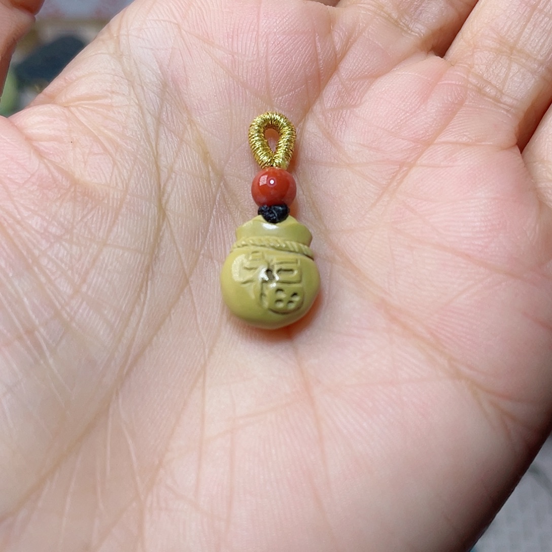 南红玛瑙未镶嵌配饰