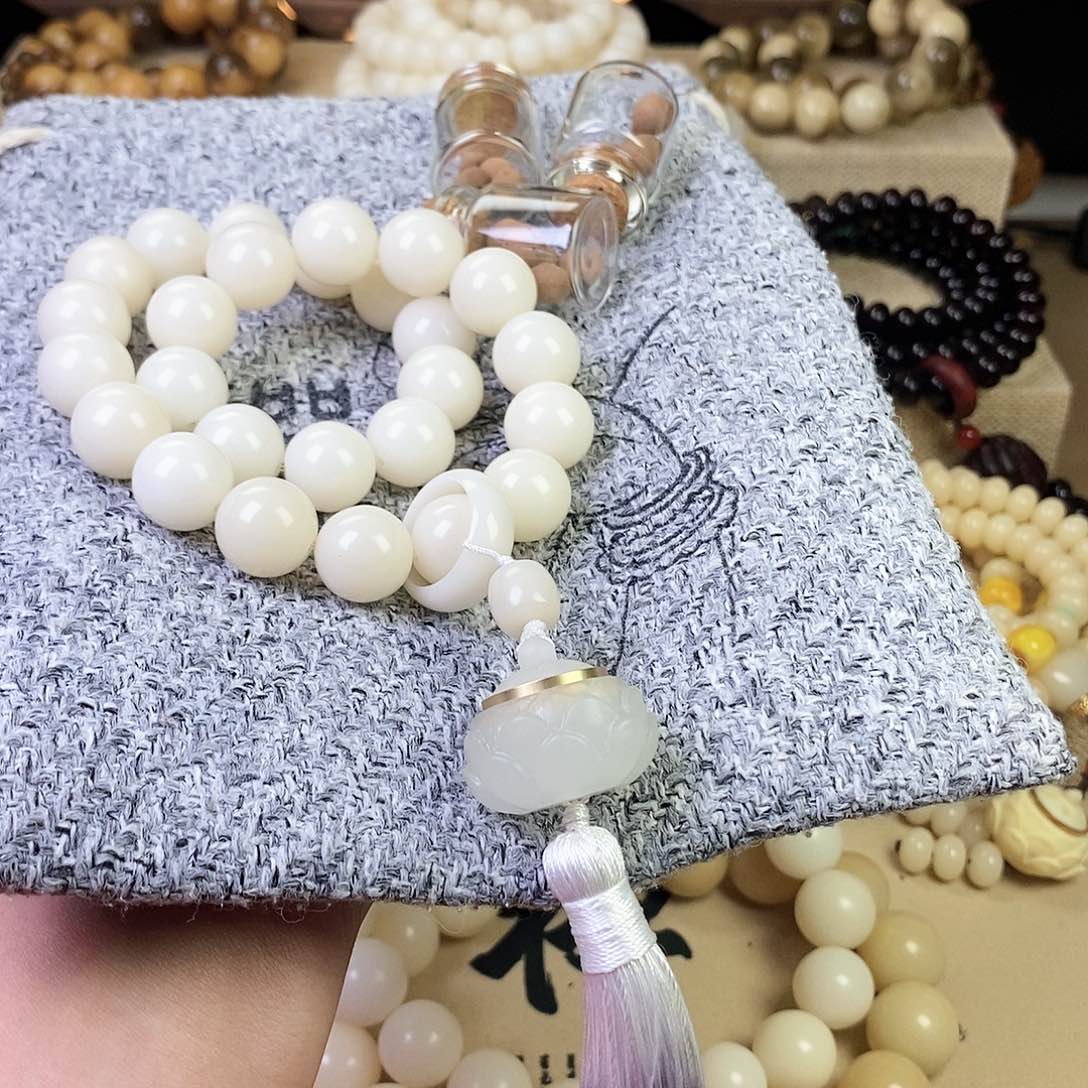 白玉菩提手串菩提