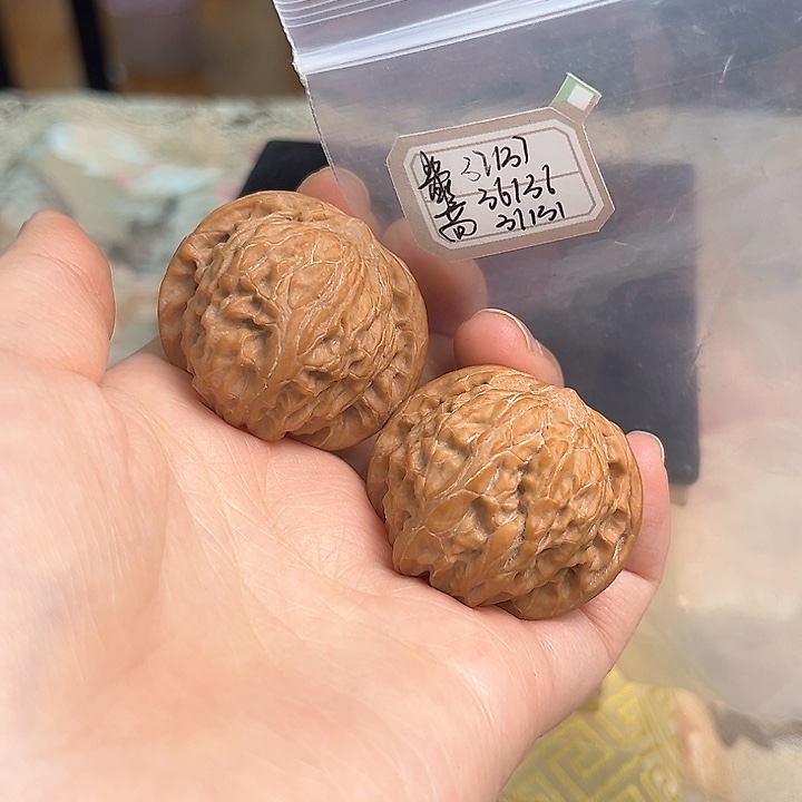 文玩核桃把件磨盘