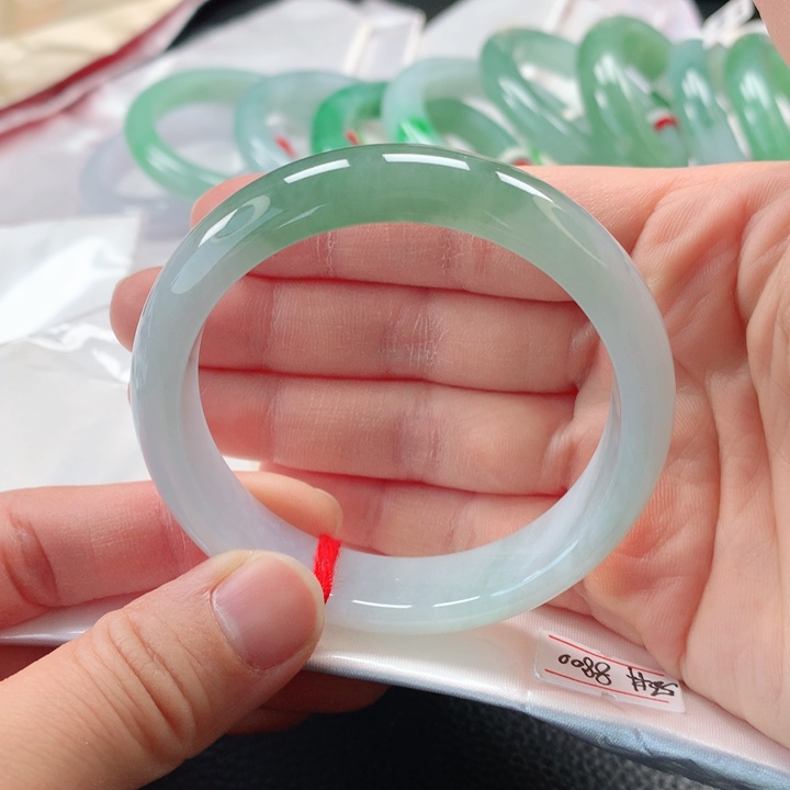 翡翠手镯未镶嵌缅甸A货翡翠手镯