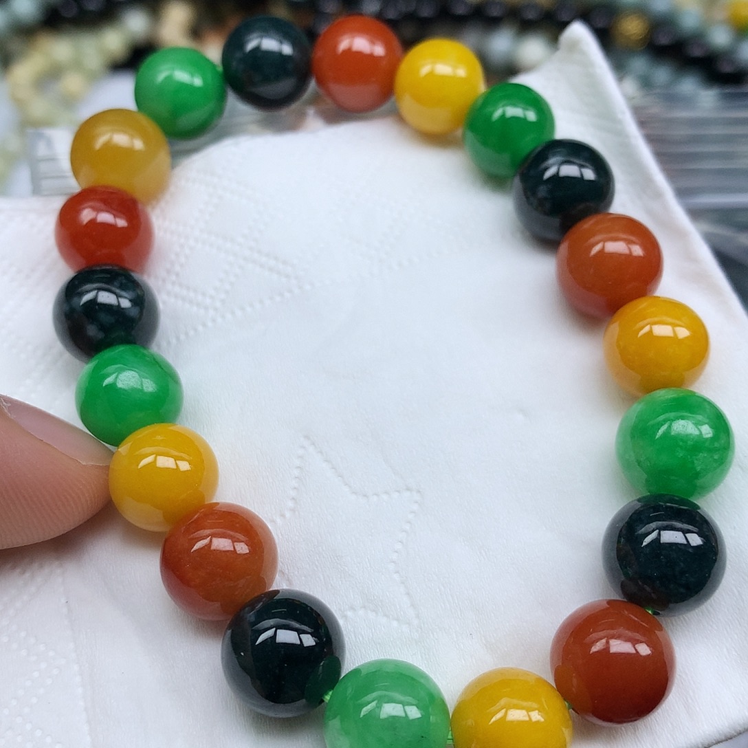 义***天翡翠未镶嵌颈饰翡翠