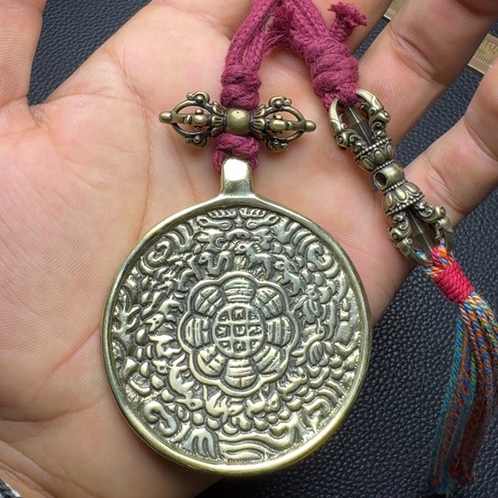 Z***з泥塑藏式风格九宫格..