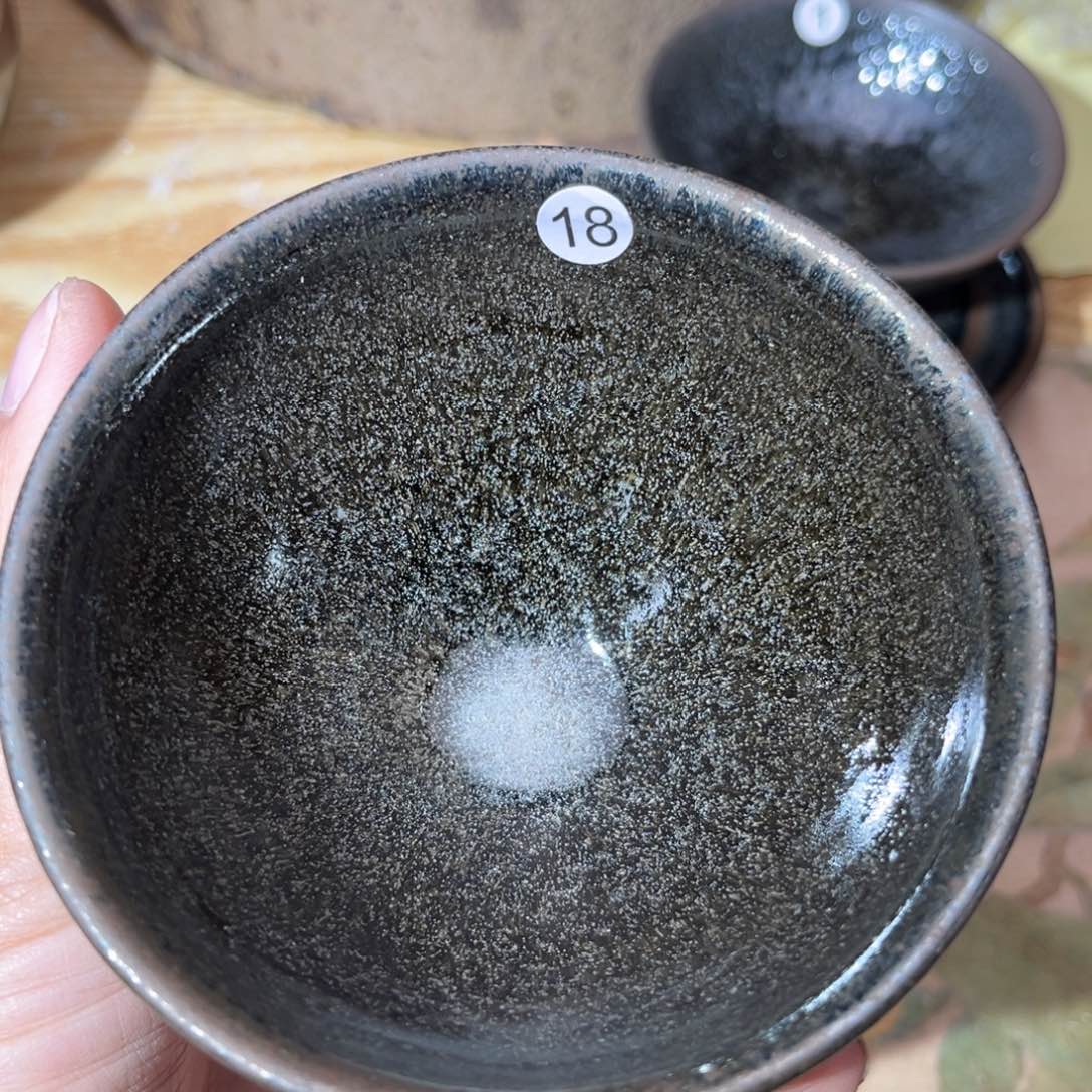 茶盏义兴龙窑坚持真柴烧