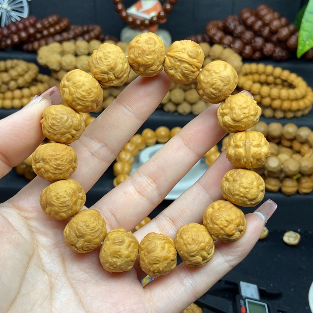 猴头核桃吊坠欣*蟾王手持22籽