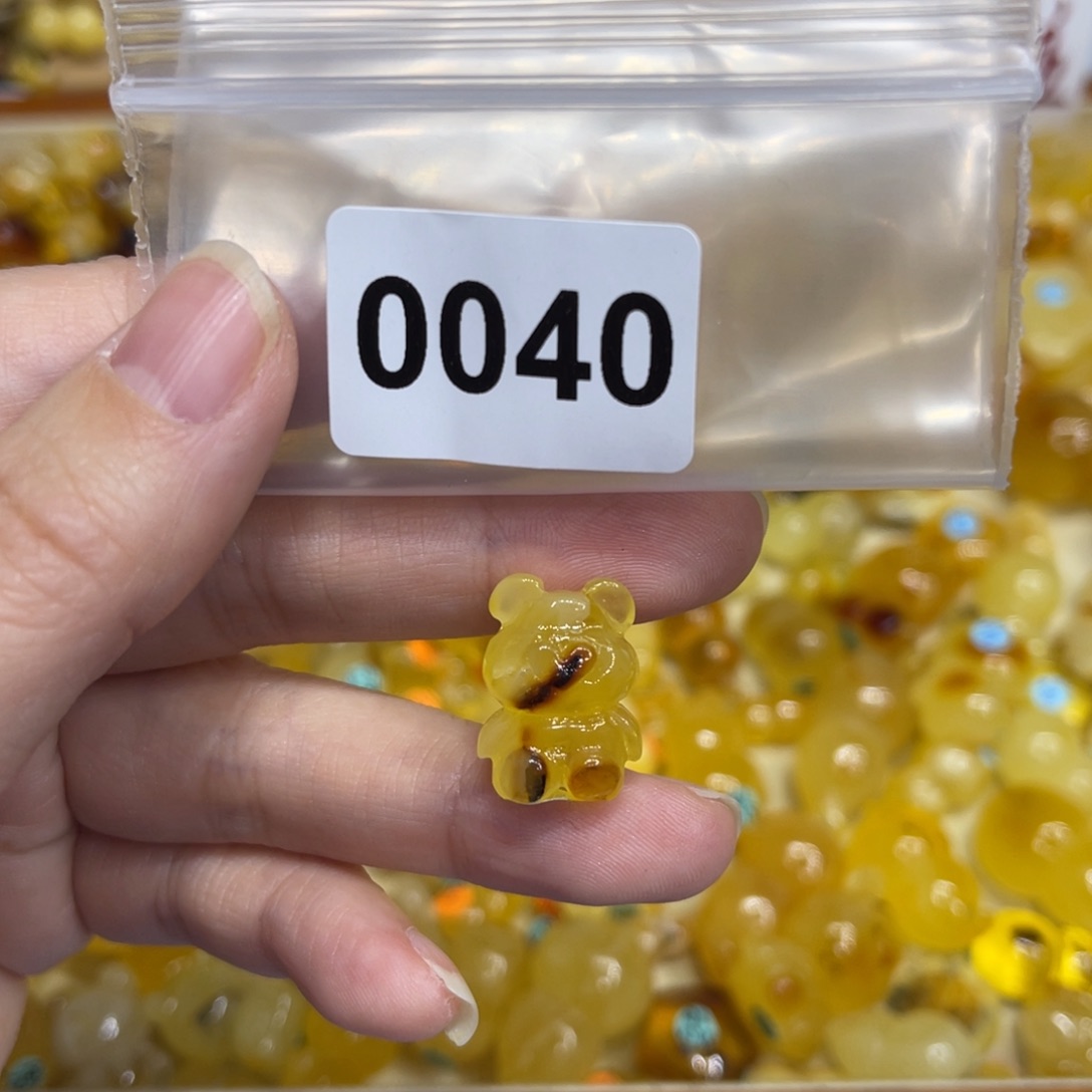 琥珀珠宝奇石未镶嵌