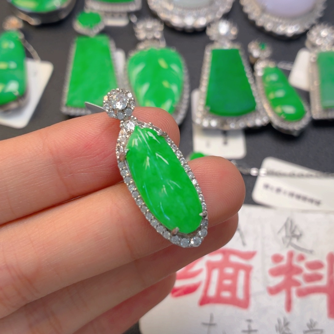 翡翠银S925镶嵌颈饰