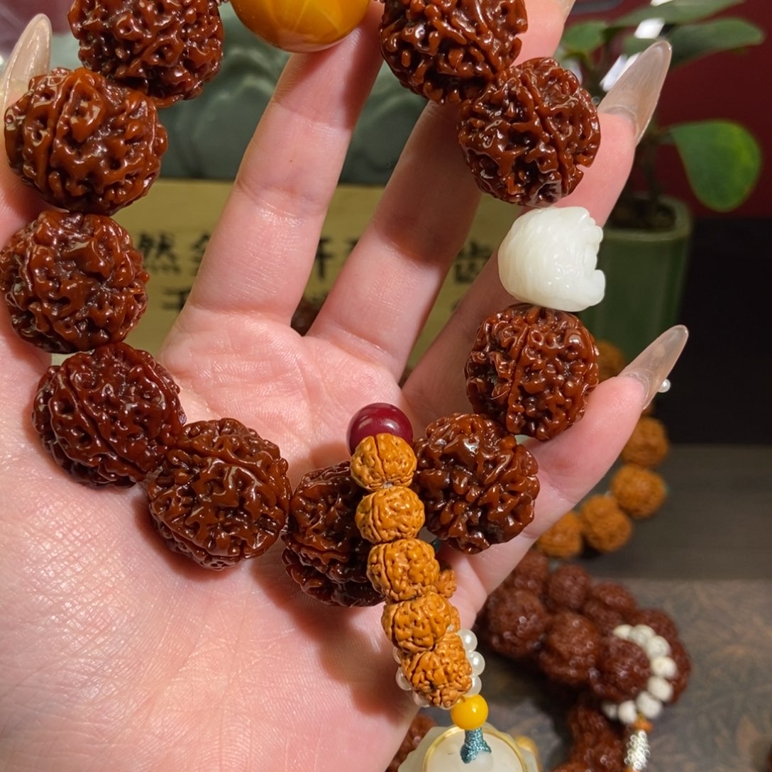 金刚菩提手串524.     Loan.     