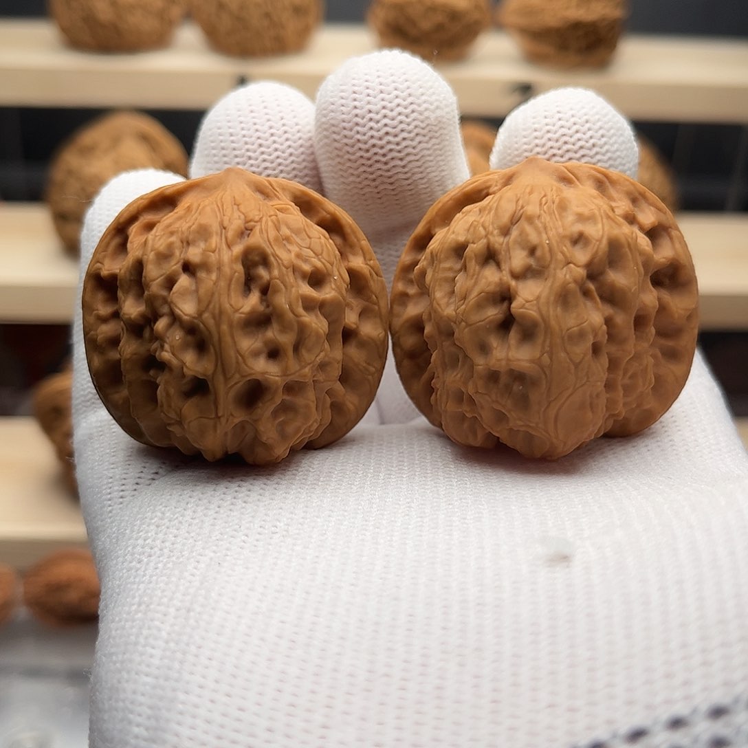 桃核吊坠38野狼，，，