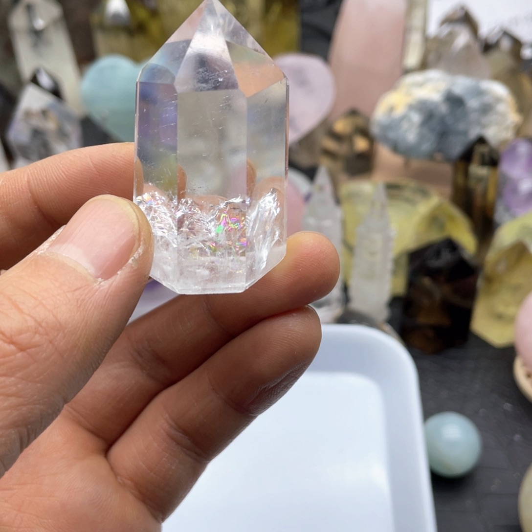 水晶珠宝半成品未镶嵌22爆彩白水晶柱