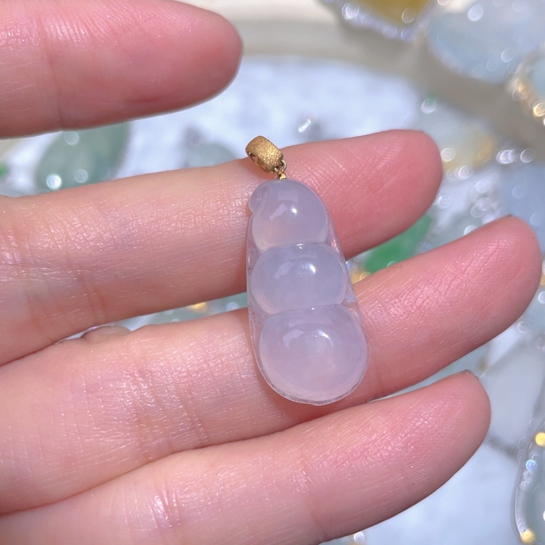 翡翠颈饰18K金镶嵌翡翠