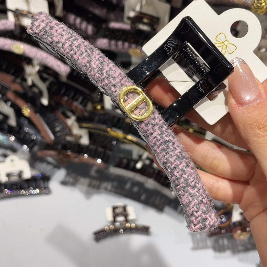 布艺非金属粉色猪13抓