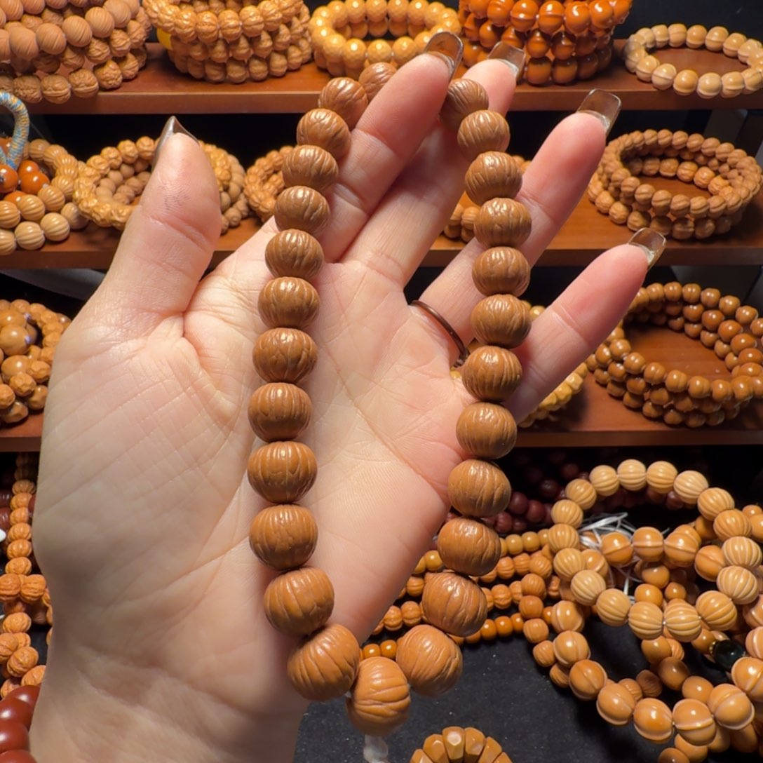 我***泪猴头核桃吊坠土豪