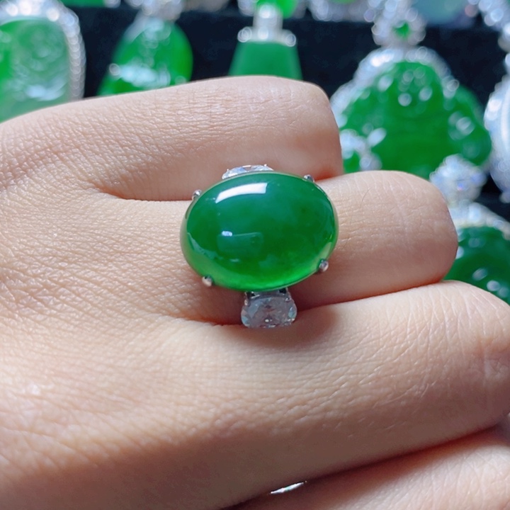 翡翠颈饰18K金镶嵌张*生1859159。  