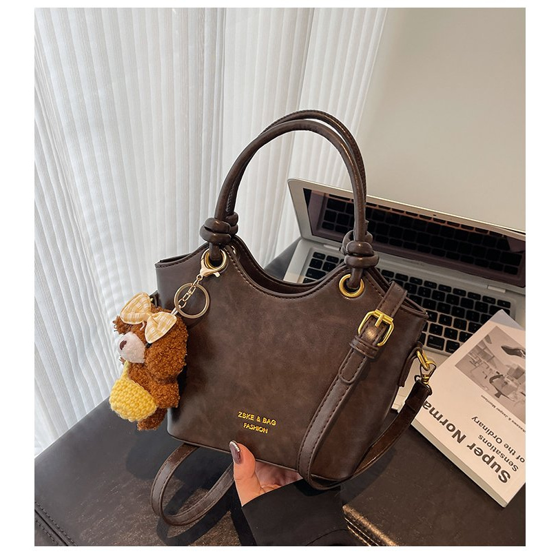 包包女新款高颜值大容量时尚百搭女包小众秋冬通勤单肩手提水桶包