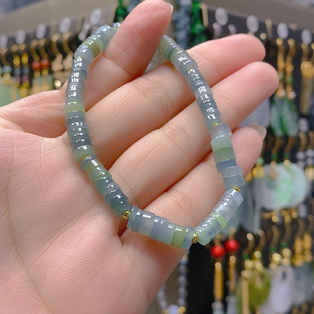 未镶嵌翡翠耳饰翡翠