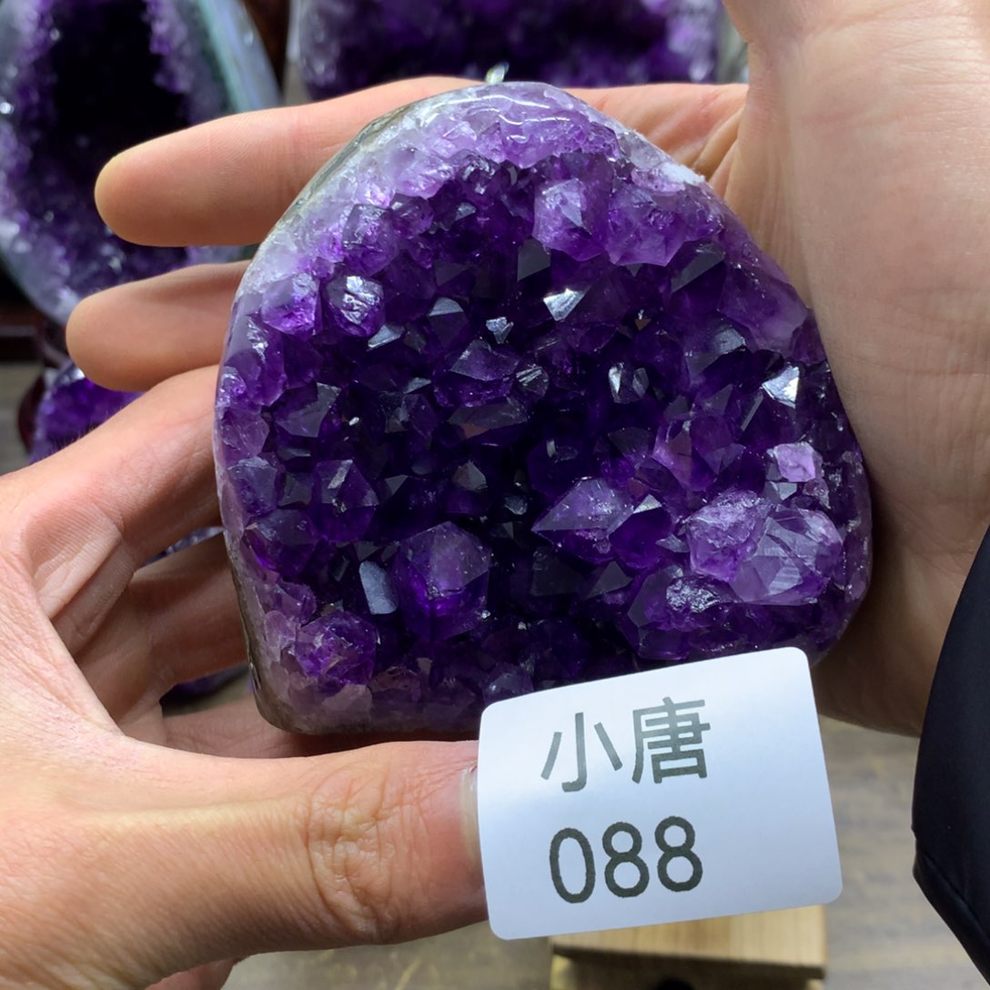 紫晶大型摆件（非配饰）未镶嵌