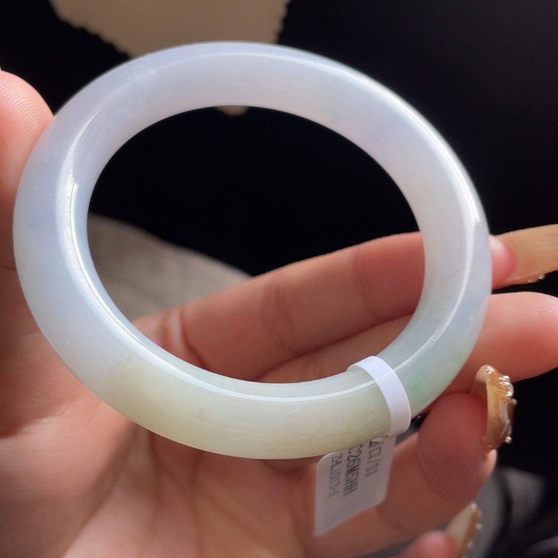 翡翠未镶嵌手镯三天鉴赏