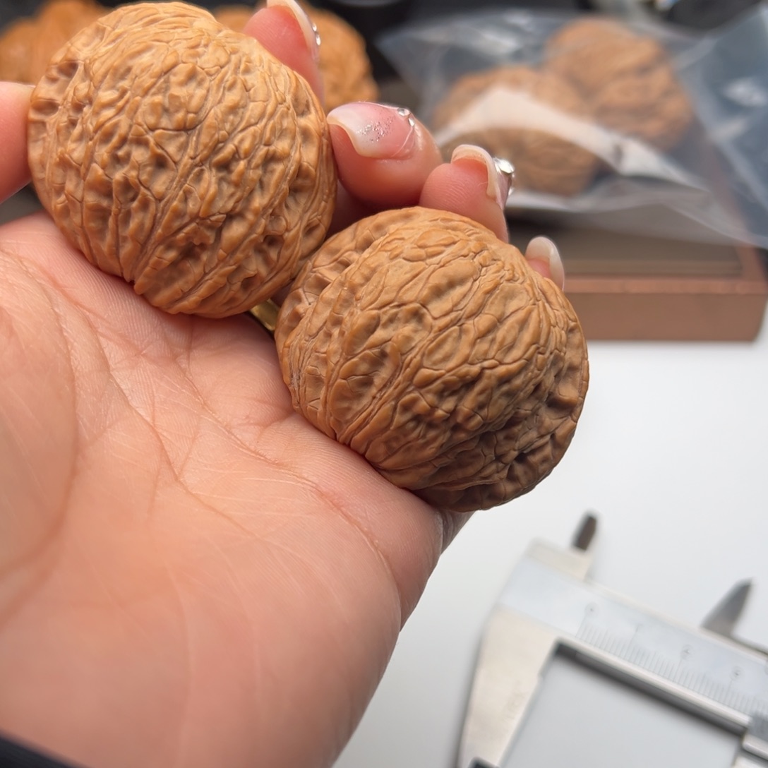 文玩核桃把件泥鳅42