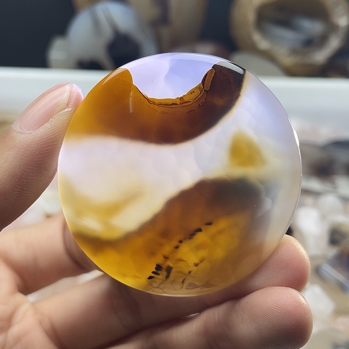 兴***录玛瑙/玉髓合金颈饰