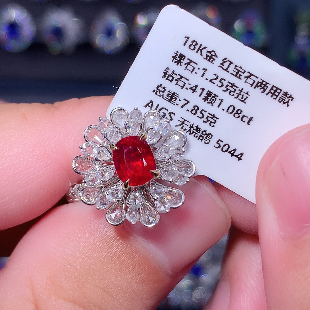 红宝石18K金镶嵌戒指