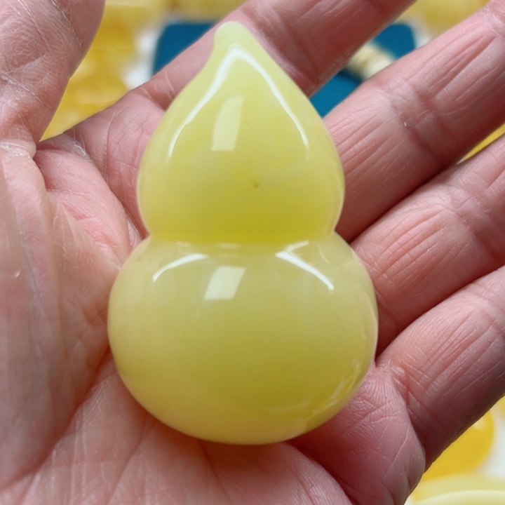 琥珀（矿物珀）未镶嵌裸石