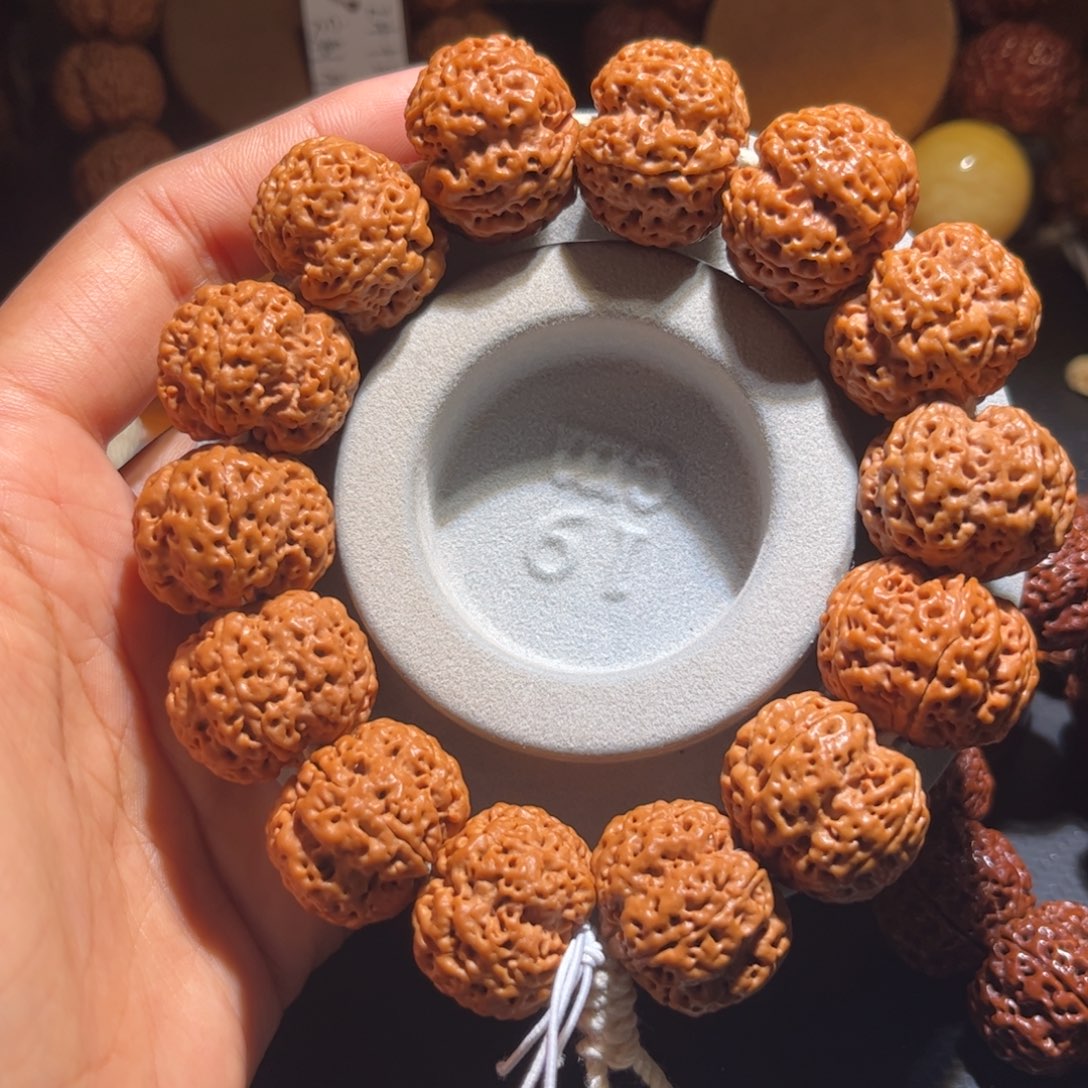 金刚菩提吊坠踏天梅花23