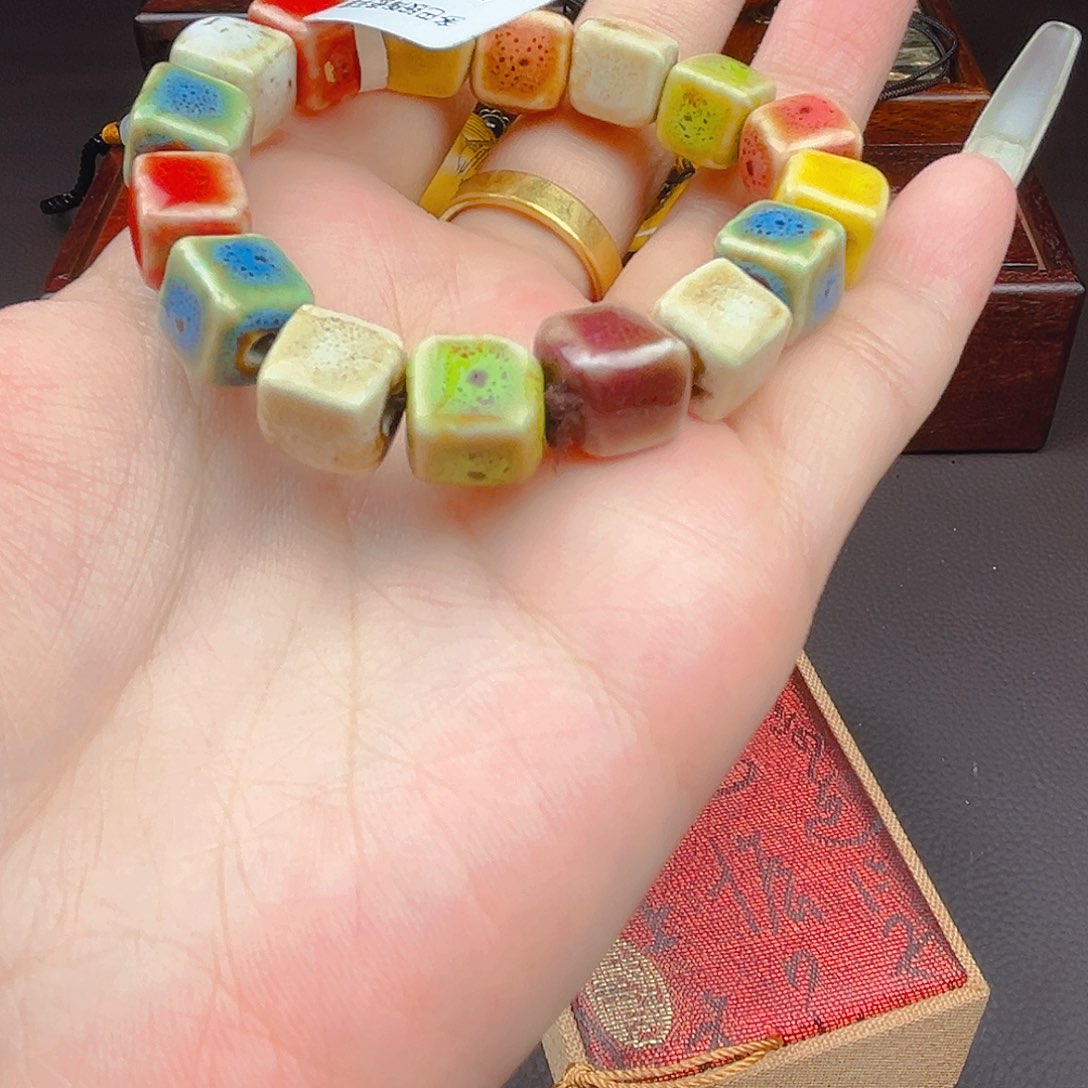 手链未镶嵌和田玉（糖玉）