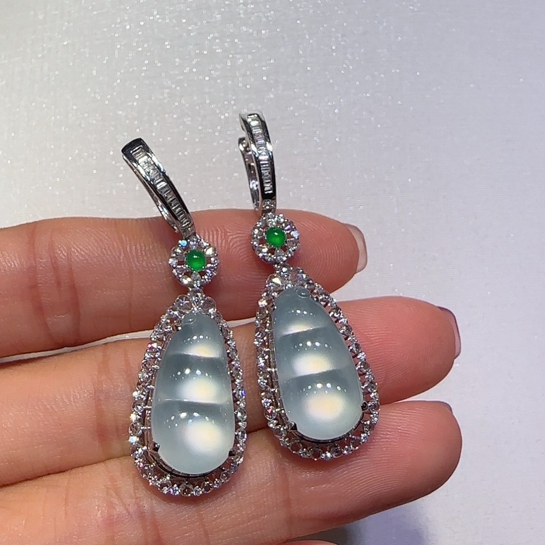 翡翠耳坠18K金镶嵌福豆