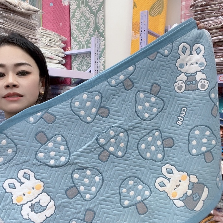 棉蓝色草莓兔纯棉