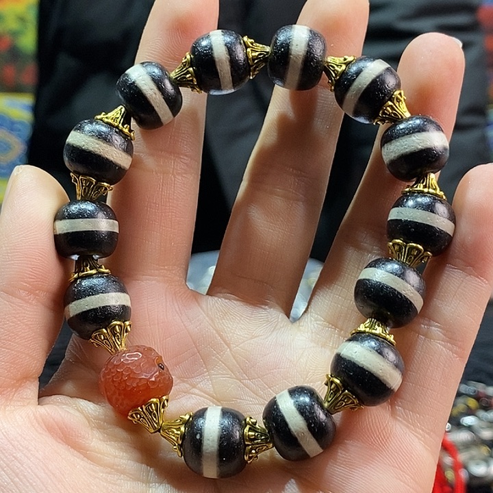 玛瑙/玉髓手串合金63