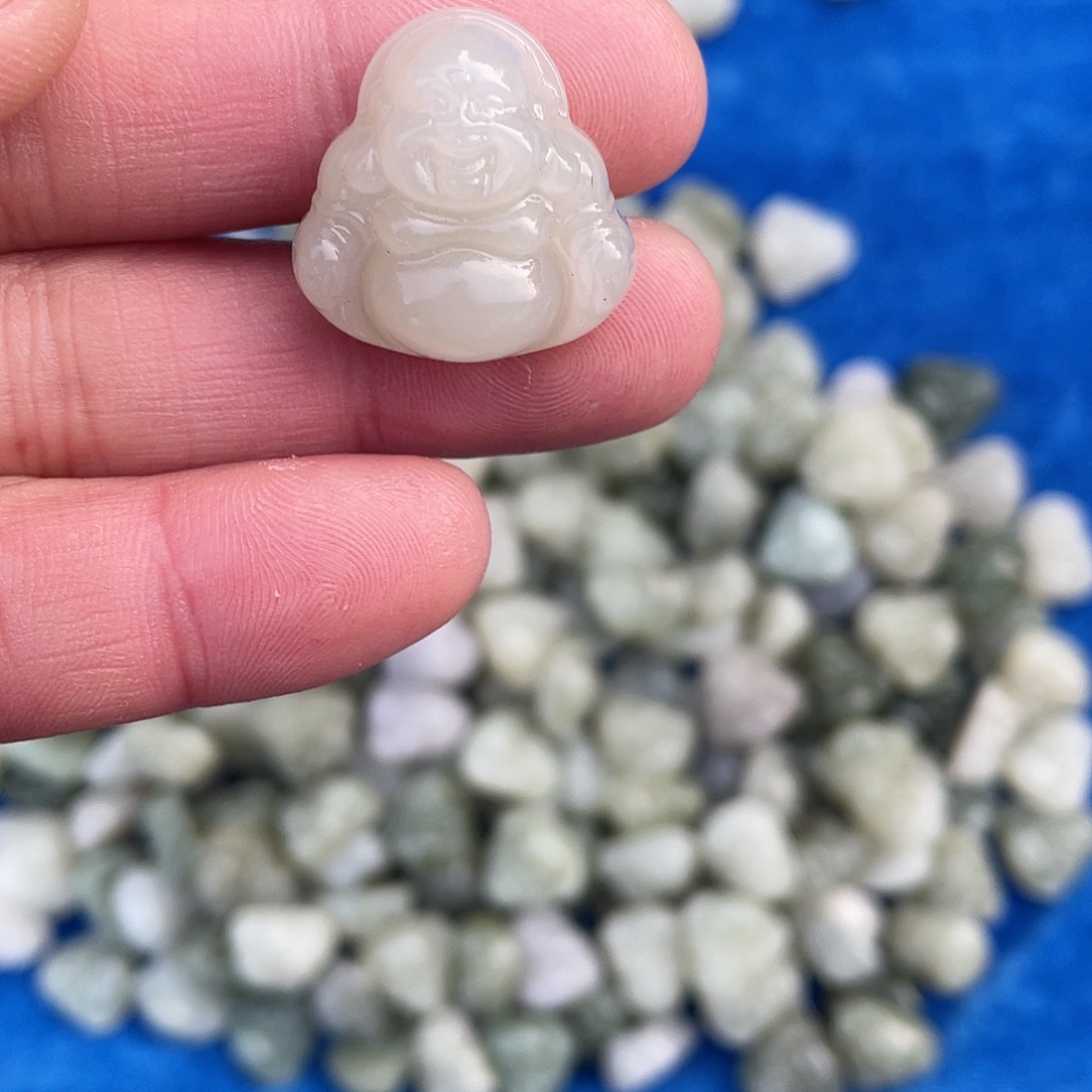 和田玉（糖玉）未镶嵌颈饰