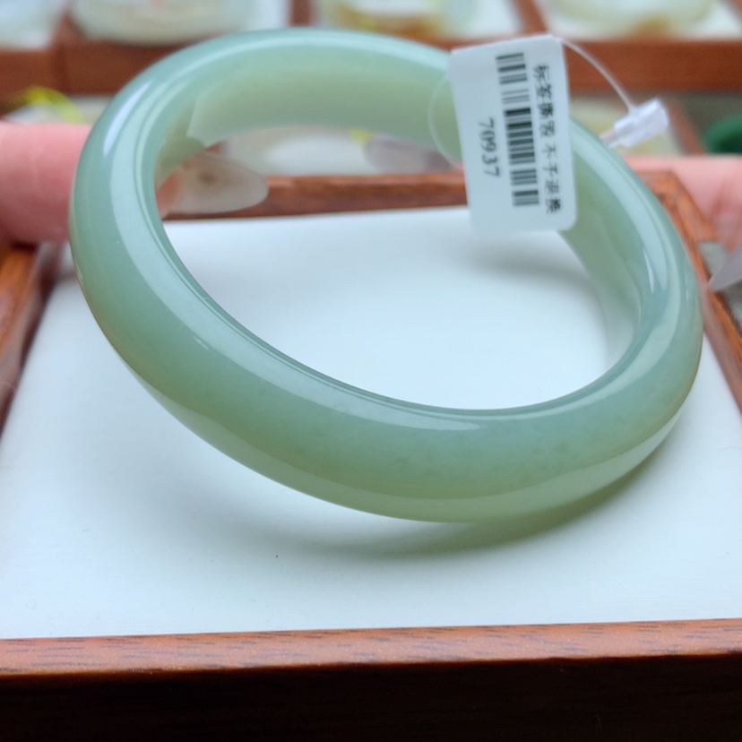 【闪购商品】和田玉手镯未镶嵌5758