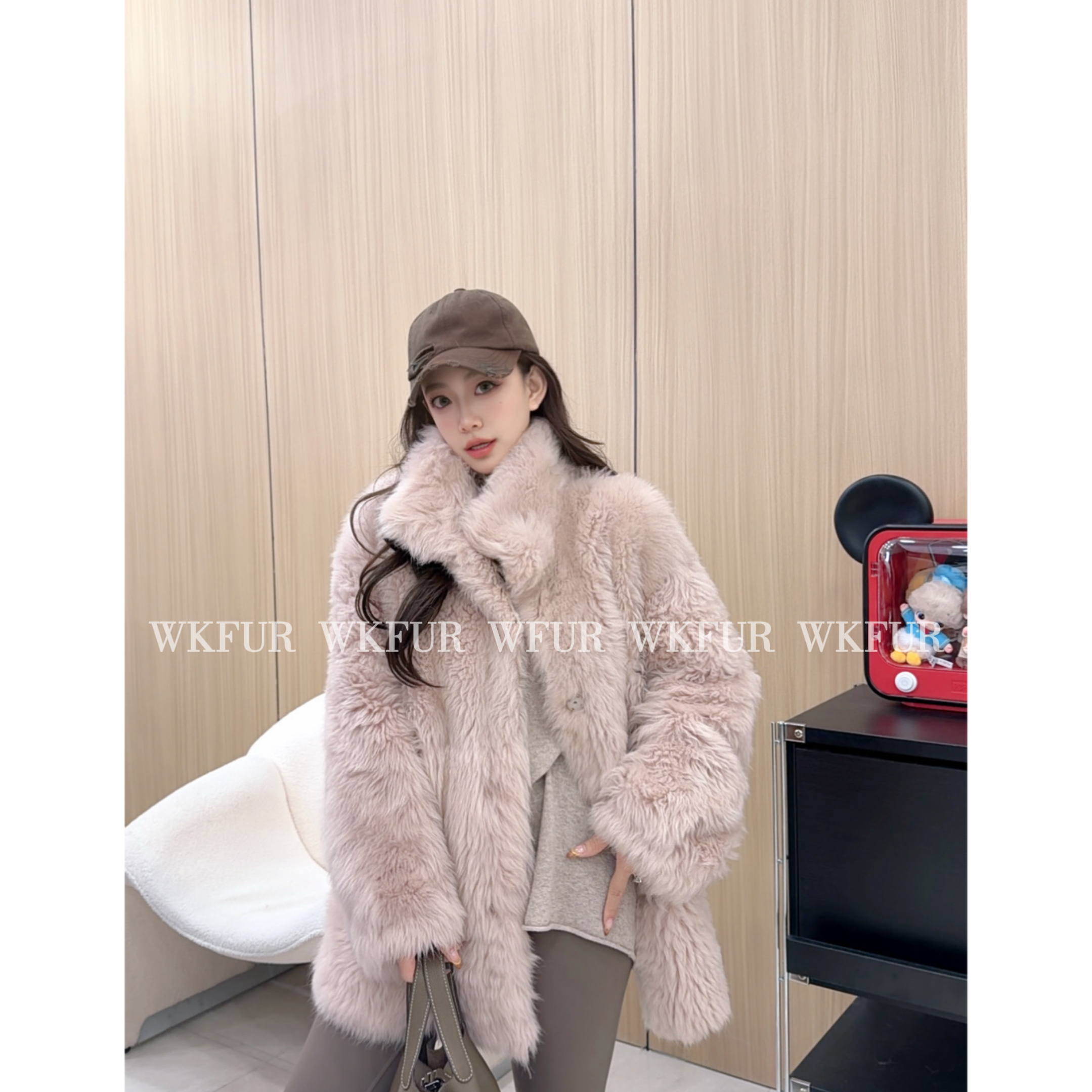 【WK】“心动记号”进口托斯卡纳卷毛羊皮毛一体皮草外套 LB58586