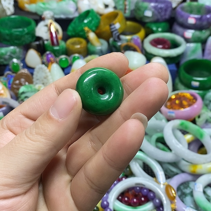 颈饰未镶嵌翡翠官方正规军回血放漏