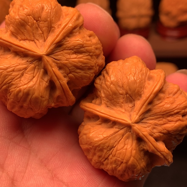 文玩核桃吊坠陀螺三棱