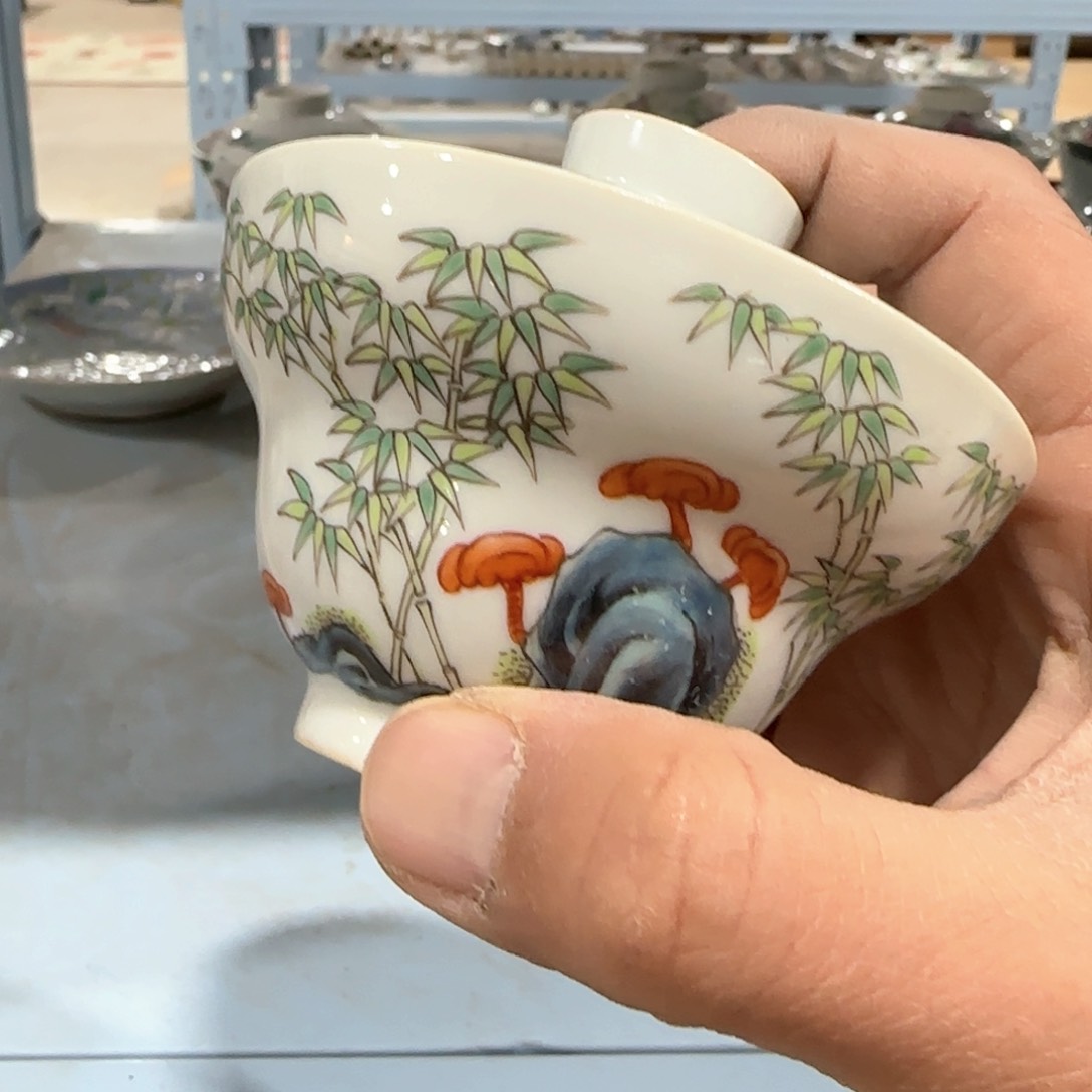 瓷片瓷器是在我国的民间