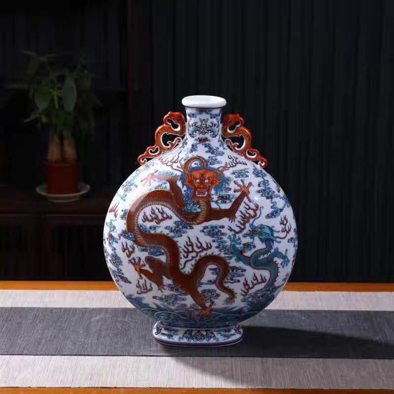 仿古苍龙教子图夔龙耳抱月瓶