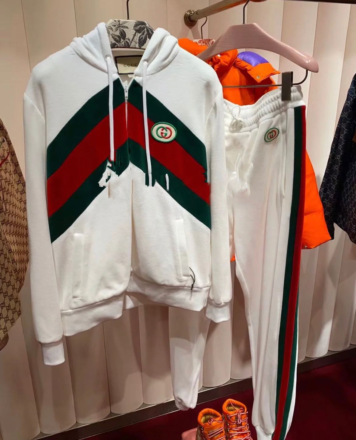 99新 GUCCI/古驰 pp820 棉 双Glogo条纹卫裤 M码 