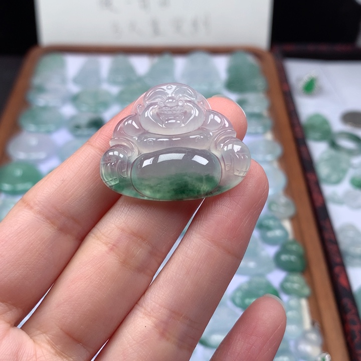 颈饰未镶嵌翡翠冰种飘花大佛公