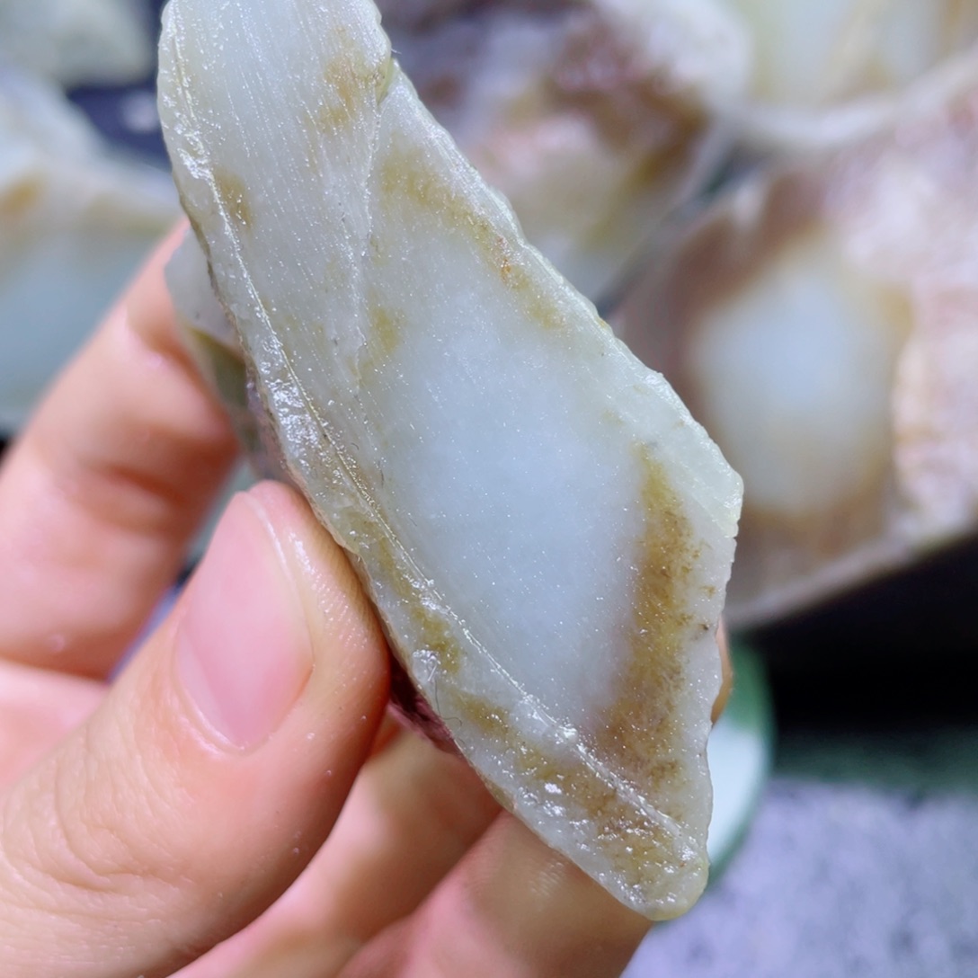 和田玉未镶嵌珠宝半成品