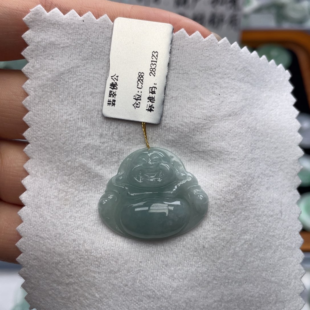 颈饰未镶嵌翡翠佛公