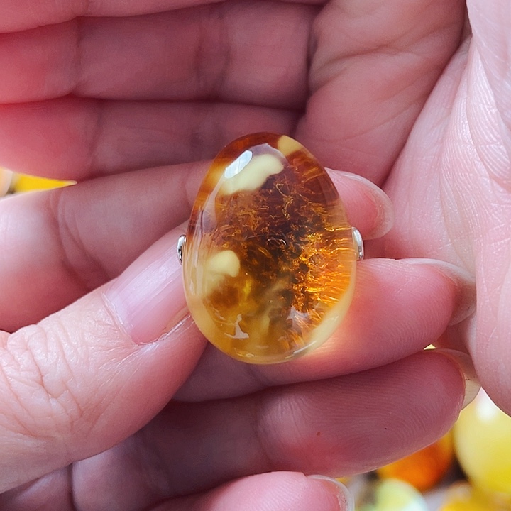 琥珀戒指银S925镶嵌戒指