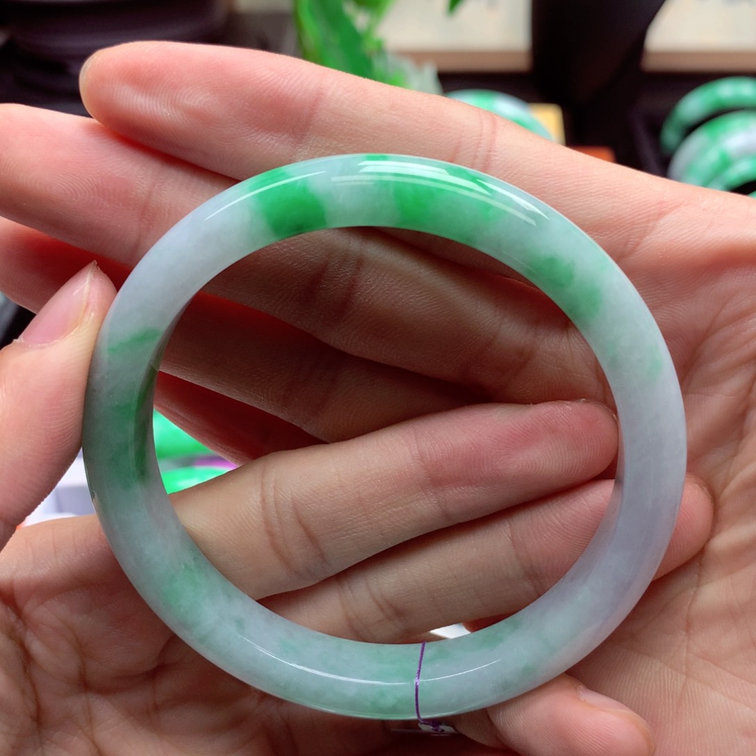 翡翠手镯未镶嵌海****）缅甸翡翠