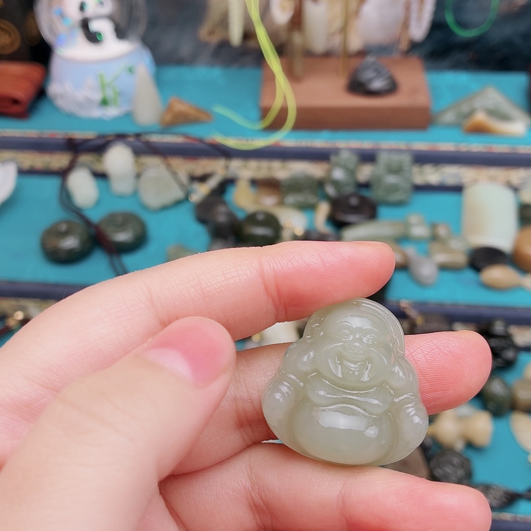 馨***诵和田玉未镶嵌颈饰