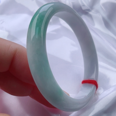 翡翠手镯未镶嵌正53.8买断不退不换打灯有微石筋