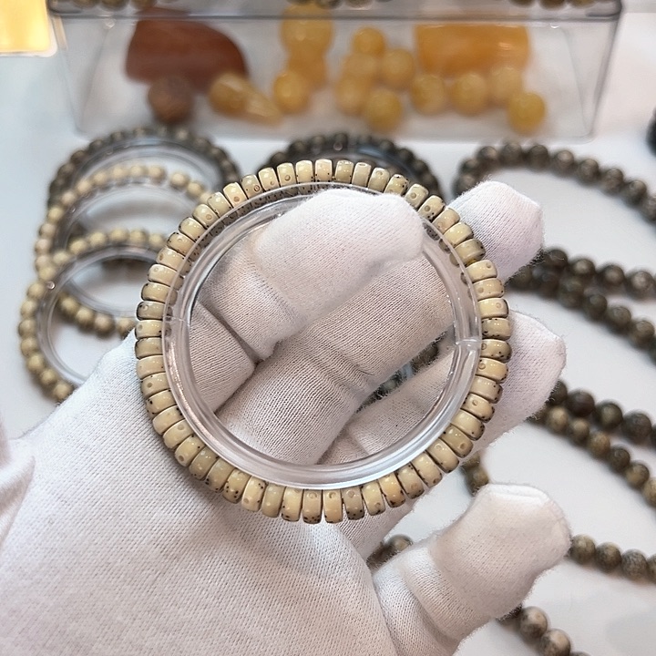 7/3石玉料单圈星月菩提